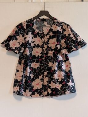 Who What Wear Floral Button Front Blouse Medium Short Sleeve Top Date Night Cute